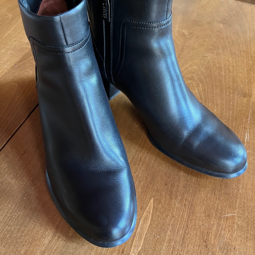 Vionic Kamryn waterproof ankle boots